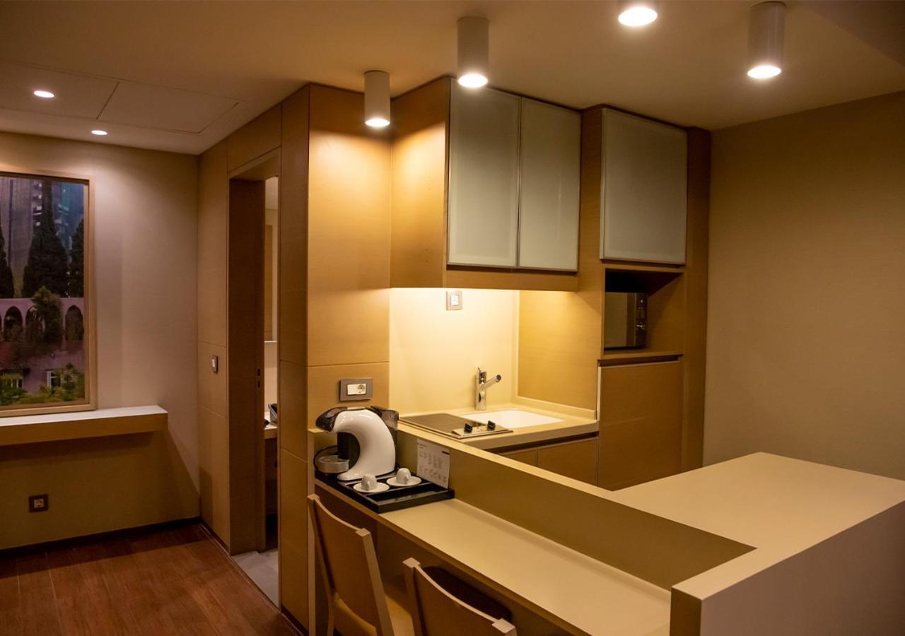 Saifi Suites Hotel Beirut Ngoại thất bức ảnh
