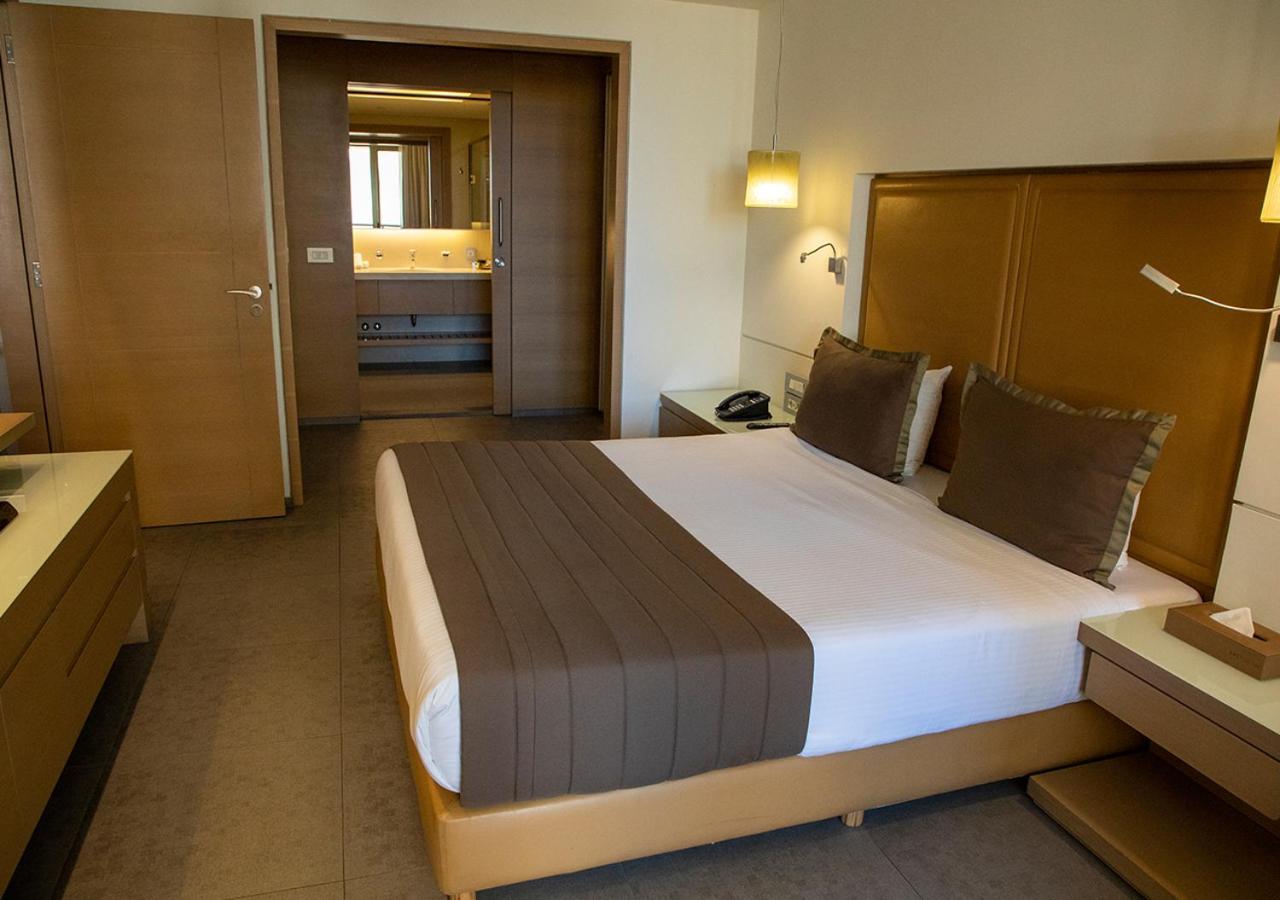 Saifi Suites Hotel Beirut Ngoại thất bức ảnh